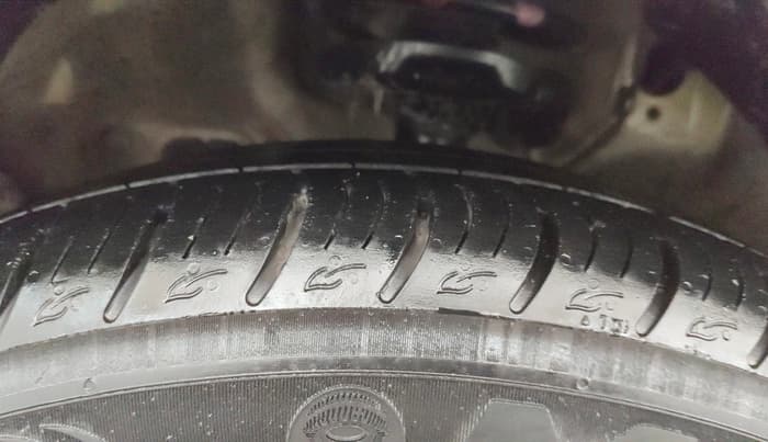 2019 KIA SELTOS HTX IVT 1.5 PETROL, Petrol, Automatic, 75,781 km, Left Front Tyre Tread