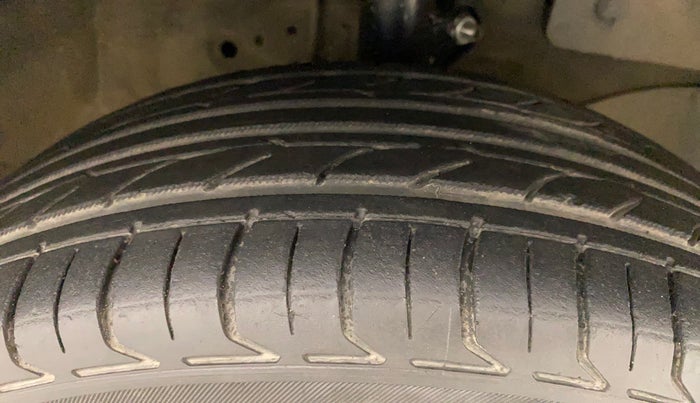 2012 Honda Brio S MT, Petrol, Manual, 62,699 km, Right Front Tyre Tread
