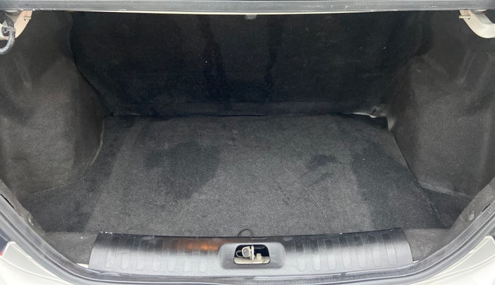 2017 Maruti Swift Dzire LDI BS IV, Diesel, Manual, 52,087 km, Boot Inside