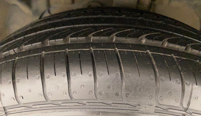 2015 Ford Ecosport TREND 1.5L PETROL, Petrol, Manual, 70,501 km, Left Front Tyre Tread
