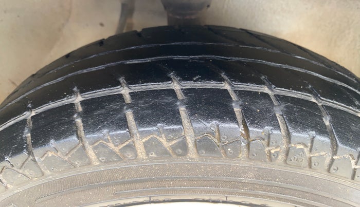 2015 Maruti Alto 800 LXI, Petrol, Manual, 58,548 km, Right Front Tyre Tread