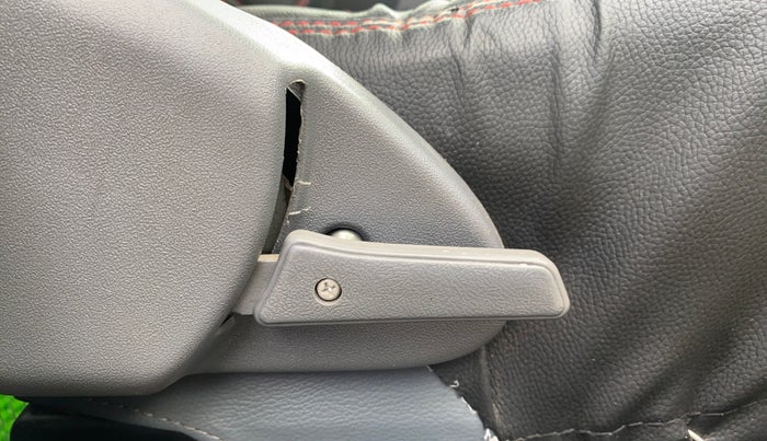 2015 Maruti Alto 800 LXI, Petrol, Manual, 58,548 km, Driver Side Adjustment Panel