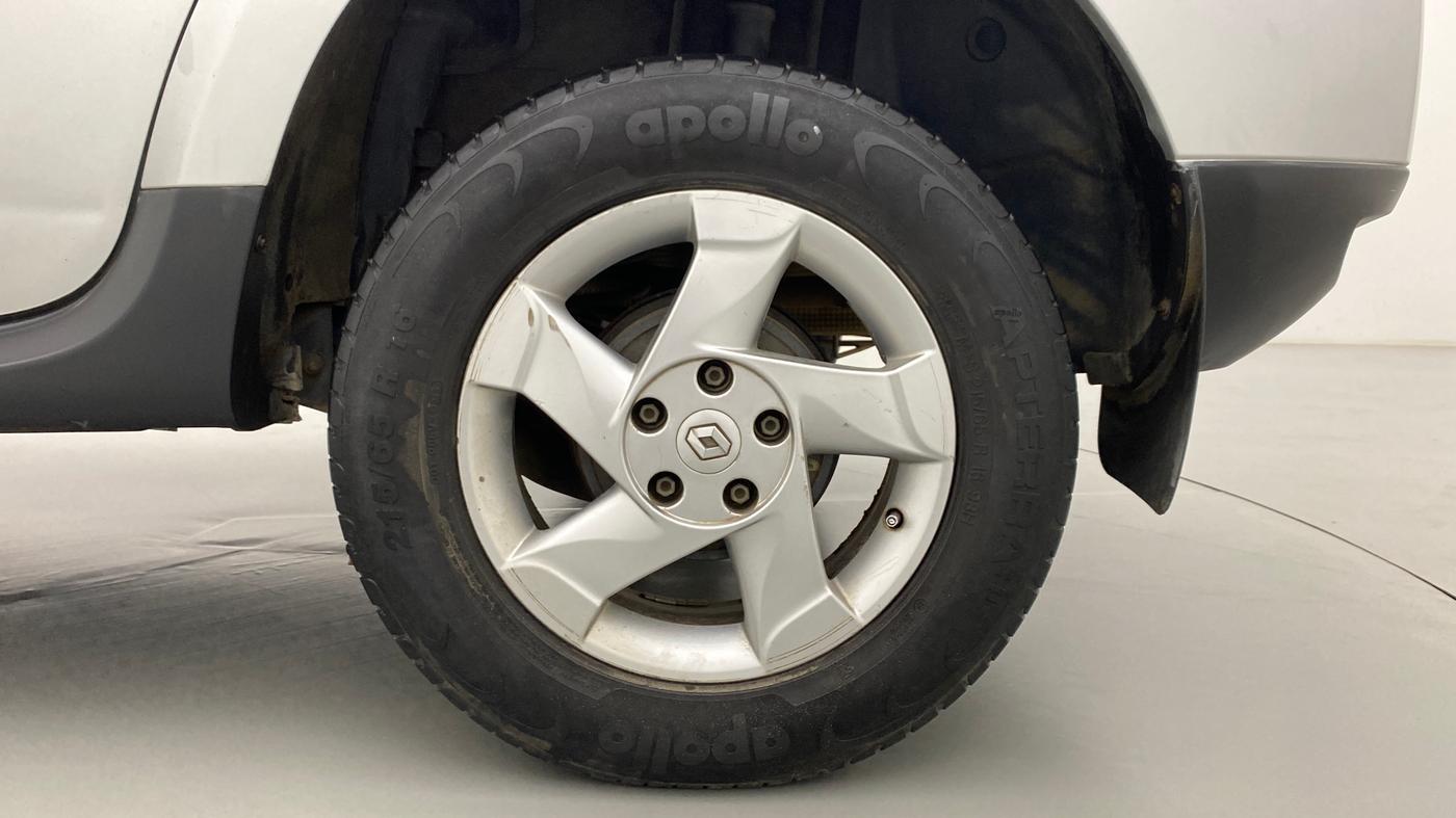 2013 Renault Duster RXL PLUS DIESEL 85, Diesel, Manual, 97,719 km, Left Rear Wheel