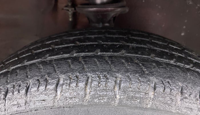 2014 Maruti Alto K10 VXI, Petrol, Manual, 26,536 km, Right Front Tyre Tread