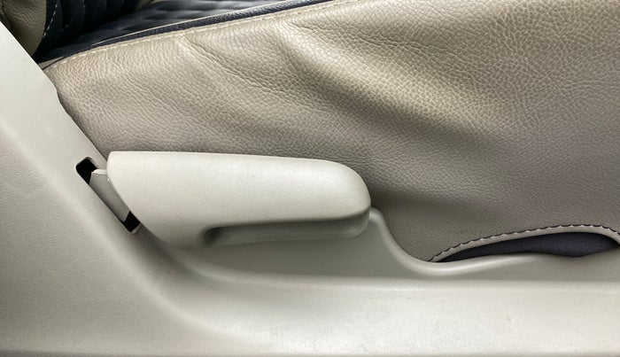 2016 Maruti Celerio VXI AMT, Petrol, Automatic, 31,590 km, Driver Side Adjustment Panel