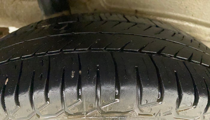 2019 Maruti New Wagon-R LXI CNG 1.0, CNG, Manual, 1,02,225 km, Right Rear Tyre Tread