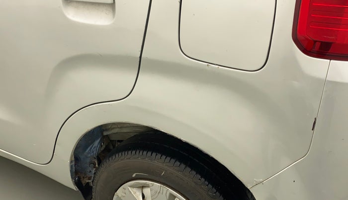 2019 Maruti New Wagon-R LXI CNG 1.0, CNG, Manual, 1,02,225 km, Left quarter panel - Minor scratches