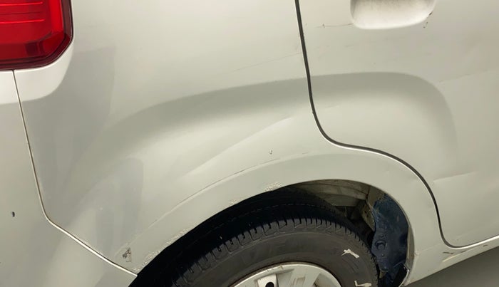 2019 Maruti New Wagon-R LXI CNG 1.0, CNG, Manual, 1,02,225 km, Right quarter panel - Minor scratches