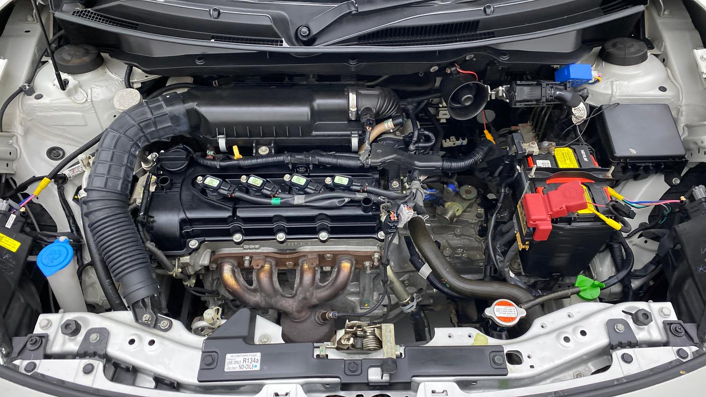 2019 Maruti Swift LXI D, Petrol, Manual, 17,344 km, Open Bonet