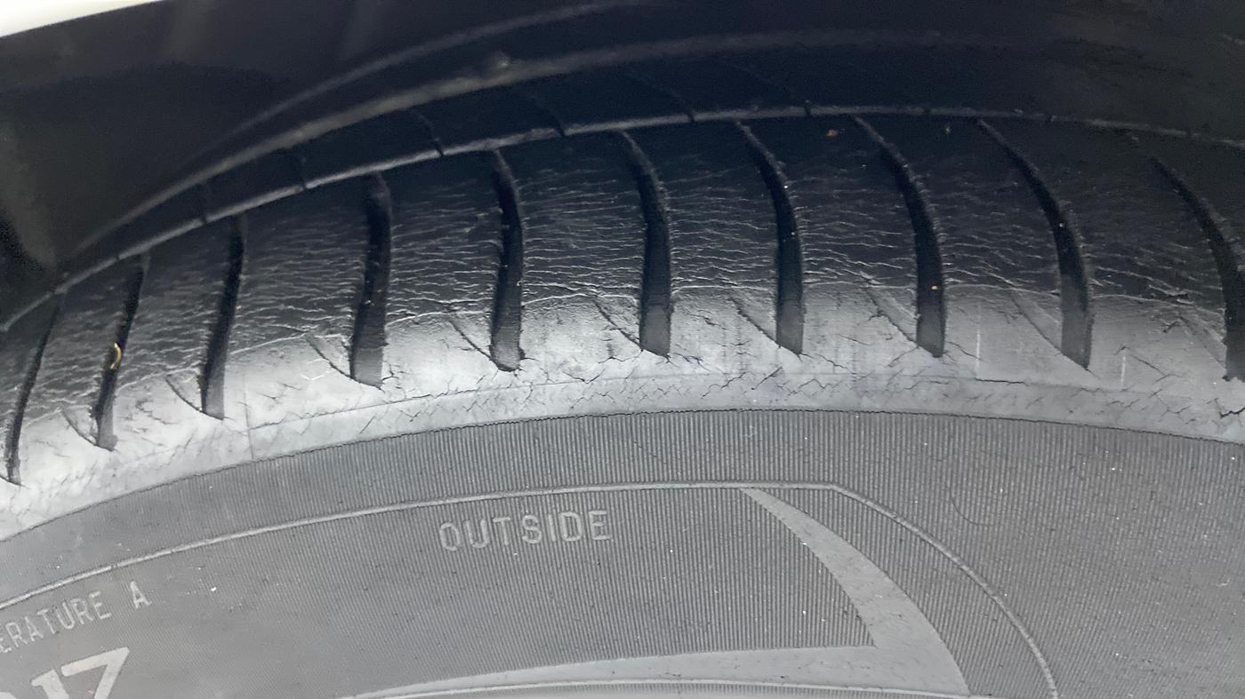 2014 Audi A6 2.0 TDI, Diesel, Automatic, 26,819 km, Left Front Tyre Tread