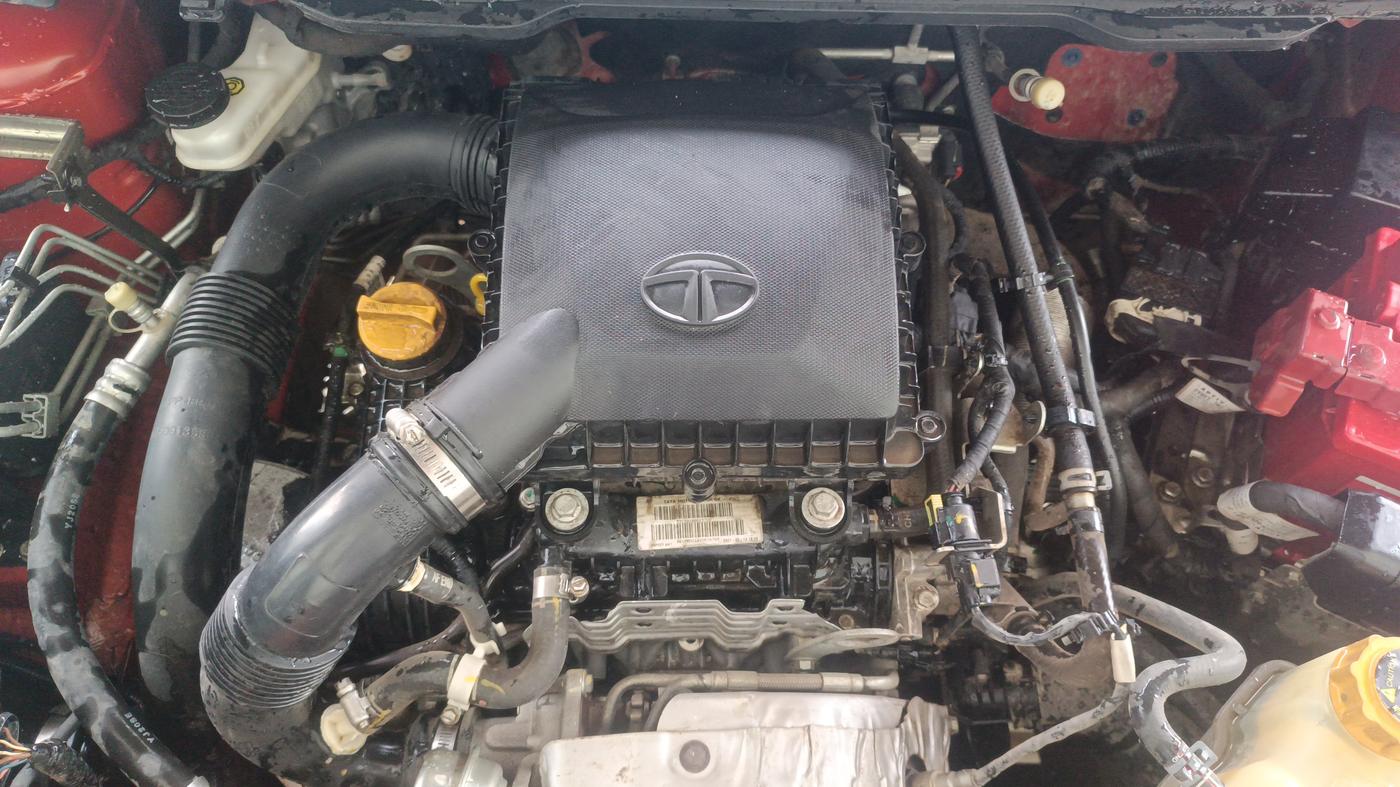 2021 Tata NEXON XMA SUNROOF PETROL, Petrol, Automatic, 21,420 km, Engine View