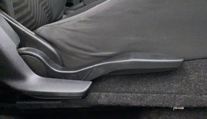 2018 Maruti Swift VXI AMT D, Petrol, Automatic, 72,984 km, Driver Side Adjustment Panel