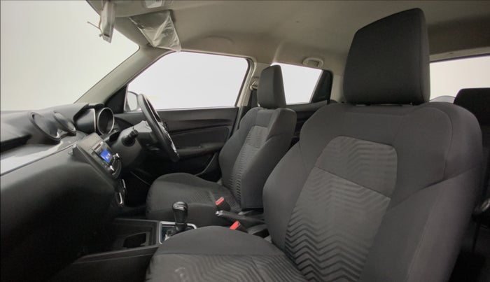 2018 Maruti Swift VXI AMT D, Petrol, Automatic, 72,984 km, Right Side Front Door Cabin View