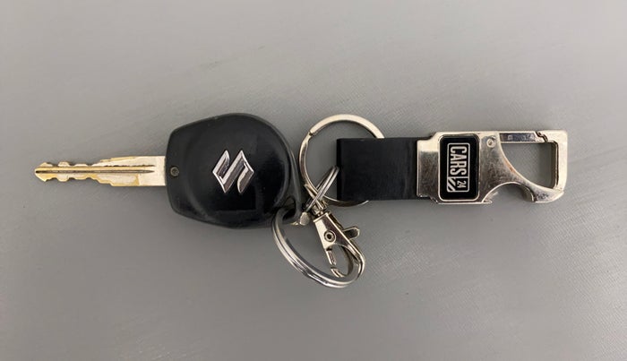 2018 Maruti Swift VXI AMT D, Petrol, Automatic, 72,984 km, Key Close-up