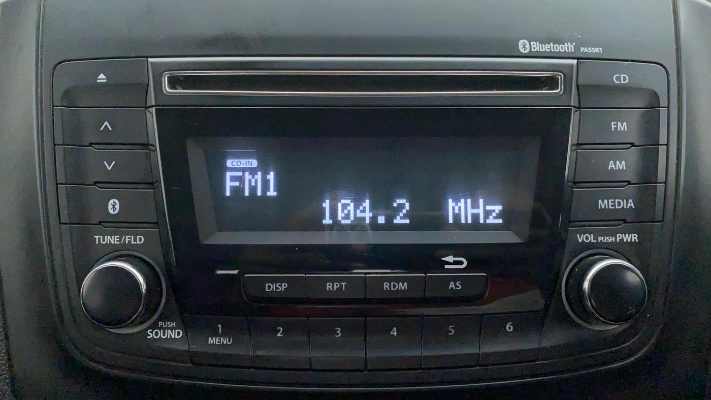 2018 Maruti Swift VXI AMT D, Petrol, Automatic, 72,984 km, Infotainment System