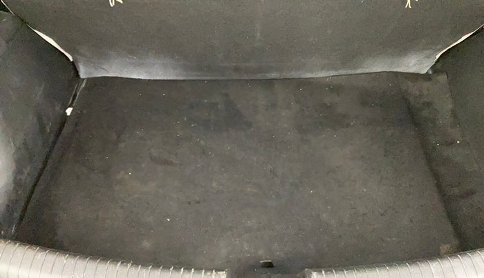 2015 Hyundai Grand i10 MAGNA 1.2 KAPPA VTVT, Petrol, Manual, 65,739 km, Boot Inside