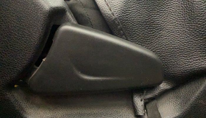 2019 Renault Kwid RXL, Petrol, Manual, 47,225 km, Driver Side Adjustment Panel