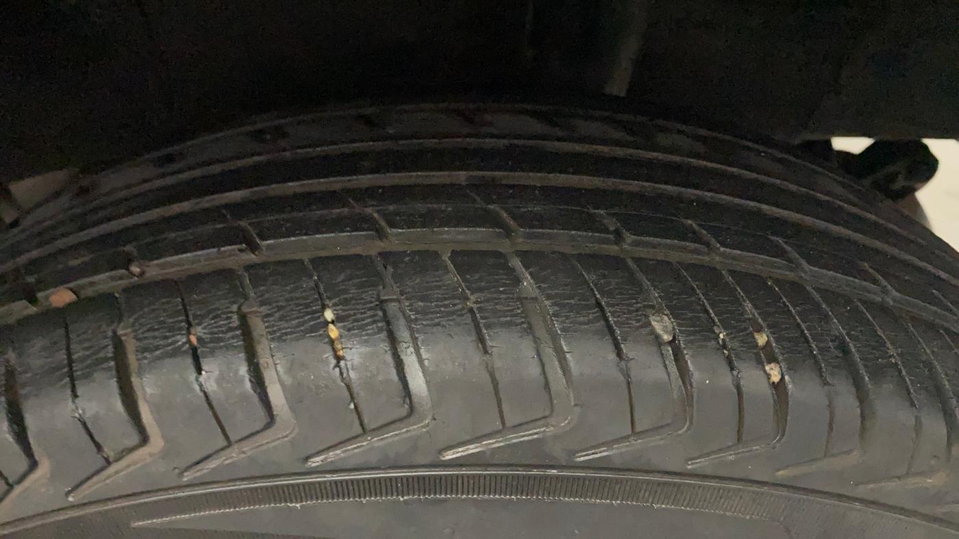2019 Renault Kwid RXL, Petrol, Manual, 47,505 km, Left Rear Tyre Tread