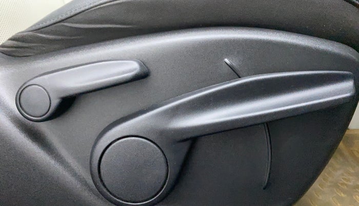 2017 Jeep Compass LIMITED (O) 2.0, Diesel, Manual, 26,894 km, Driver Side Adjustment Panel