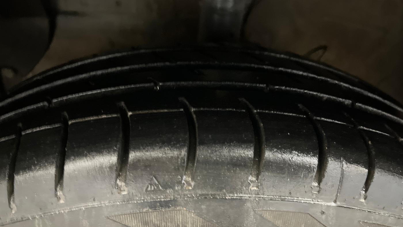 2022 Hyundai GRAND I10 NIOS SPORTZ 1.2 KAPPA VTVT CNG, CNG, Manual, 43,243 km, Left Front Tyre Tread
