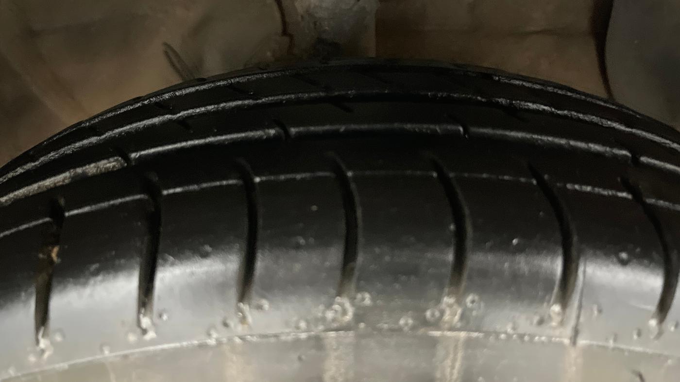 2022 Hyundai GRAND I10 NIOS SPORTZ 1.2 KAPPA VTVT CNG, CNG, Manual, 43,243 km, Right Front Tyre Tread
