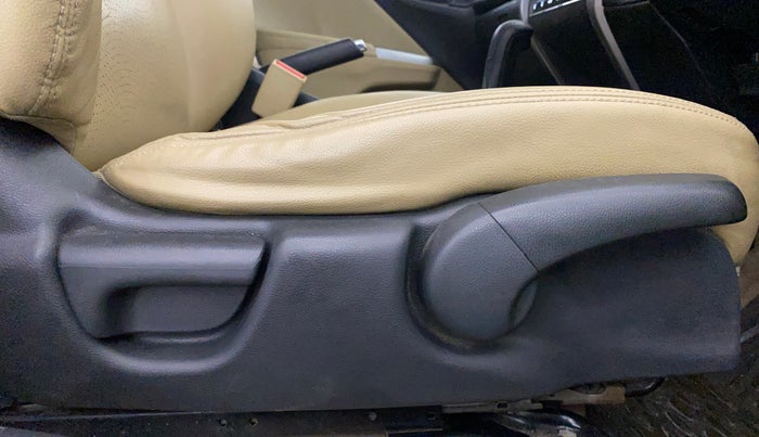 2014 Honda City 1.5L I-VTEC VX CVT, Petrol, Automatic, 60,511 km, Driver Side Adjustment Panel