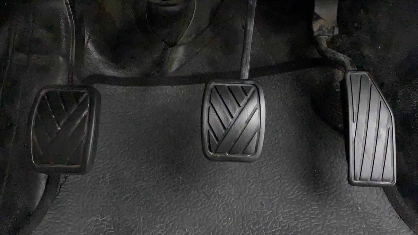 2020 Maruti New Wagon-R LXI CNG 1.0, CNG, Manual, 76,517 km, Pedals