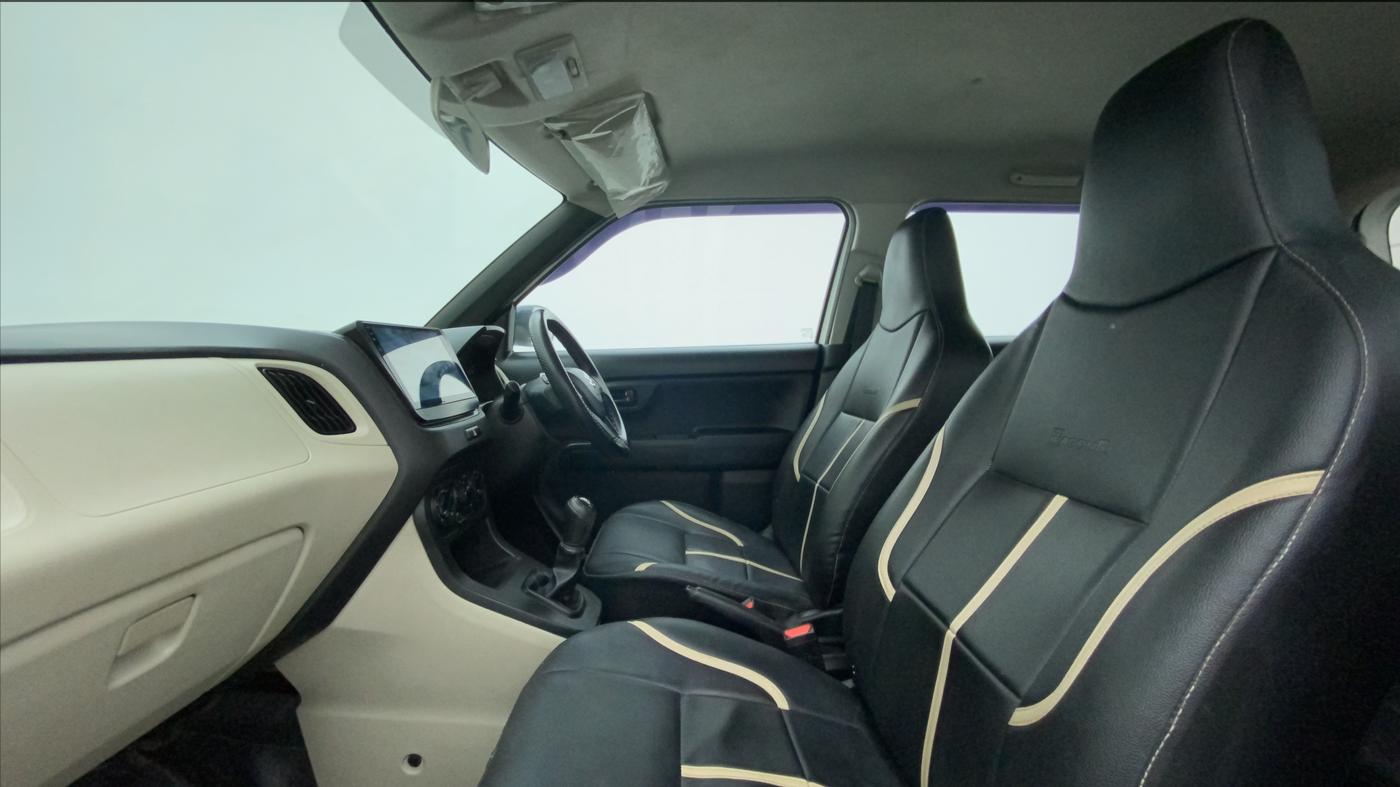 2020 Maruti New Wagon-R LXI CNG 1.0, CNG, Manual, 76,517 km, Right Side Front Door Cabin