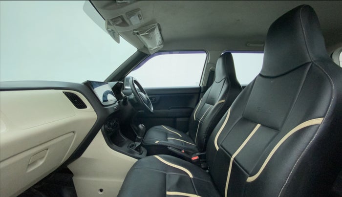 2020 Maruti New Wagon-R LXI CNG 1.0, CNG, Manual, 76,517 km, Right Side Front Door Cabin