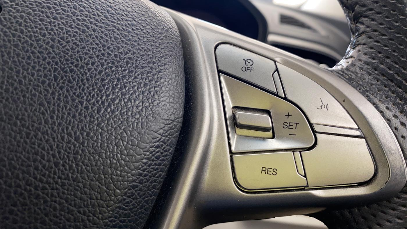 2022 Mahindra XUV300 W8 (O) 1.5 DIESEL, Diesel, Manual, 26,734 km, Adaptive Cruise Control