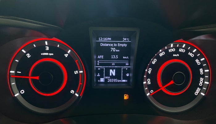 2022 Mahindra XUV300 W8 (O) 1.5 DIESEL, Diesel, Manual, 26,651 km, Odometer Image