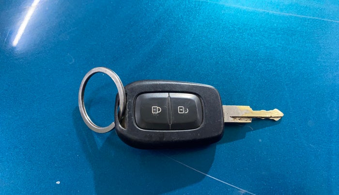 2022 Renault Kwid RXT 1.0, Petrol, Manual, 42,204 km, Key Close Up