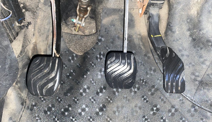 2022 Renault Kwid RXT 1.0, Petrol, Manual, 42,204 km, Pedals