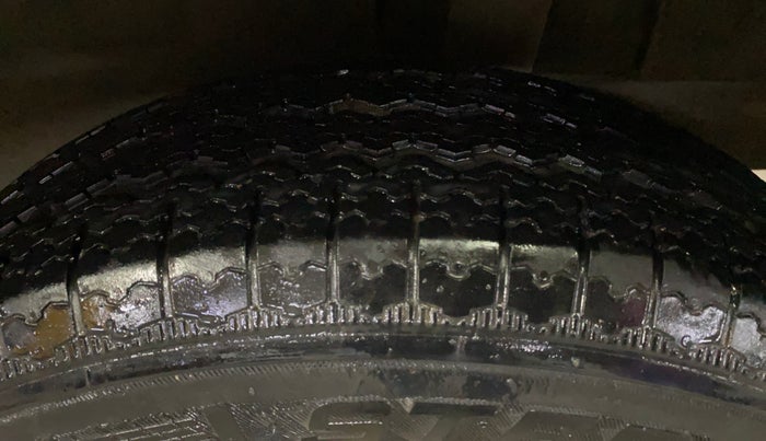 2022 Renault Kwid RXT 1.0, Petrol, Manual, 42,204 km, Left Rear Tyre Tread