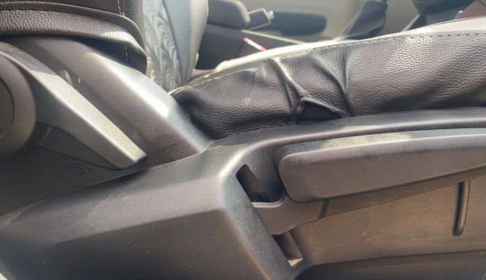 2023 Tata ALTROZ XZA + SUNROOF, Petrol, Automatic, 24,105 km, Driver Side Adjustment Panel