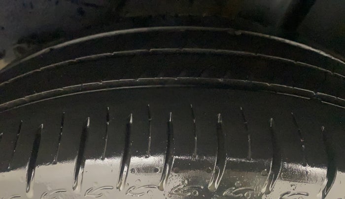 2023 Tata ALTROZ XZA + SUNROOF, Petrol, Automatic, 24,105 km, Left Rear Tyre Tread