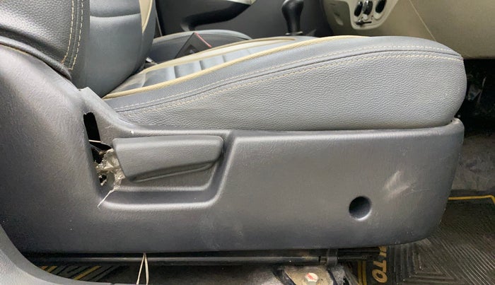 2018 Maruti Alto K10 VXI, Petrol, Manual, 18,186 km, Driver Side Adjustment Panel