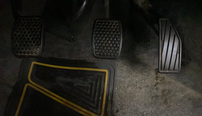 2018 Maruti Alto K10 VXI, Petrol, Manual, 18,186 km, Pedals