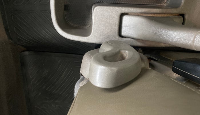 2014 Hyundai i10 MAGNA 1.1, Petrol, Manual, 1,31,558 km, Driver Side Adjustment Panel