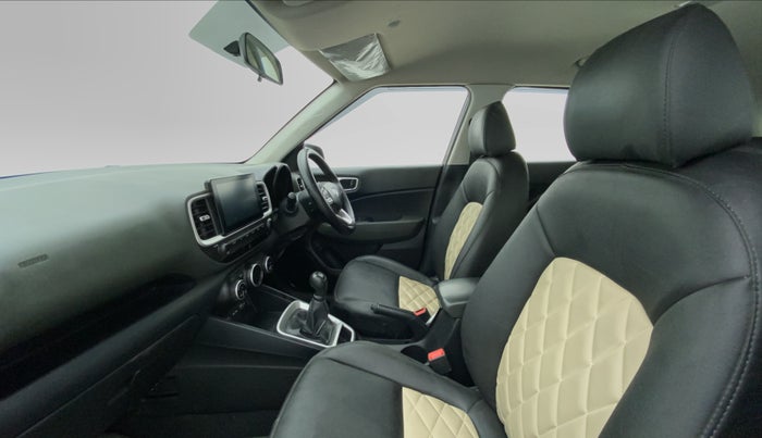 2021 Hyundai VENUE S Plus MT 1.2 Kappa, Petrol, Manual, 29,335 km, Right Side Front Door Cabin