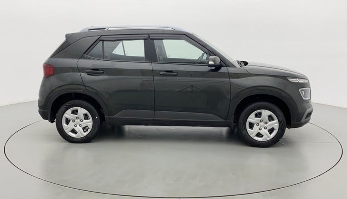 2021 Hyundai VENUE S Plus MT 1.2 Kappa, Petrol, Manual, 29,335 km, Right Side View