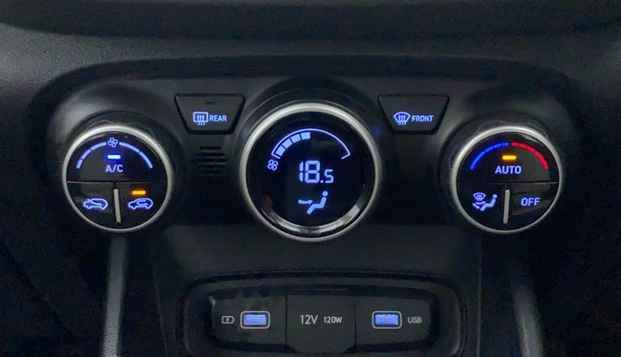 2021 Hyundai VENUE S Plus MT 1.2 Kappa, Petrol, Manual, 29,335 km, Automatic Climate Control