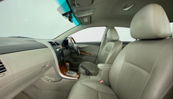 2011 Toyota Corolla Altis VL AT, Petrol, Automatic, 24,980 km, Right Side Front Door Cabin
