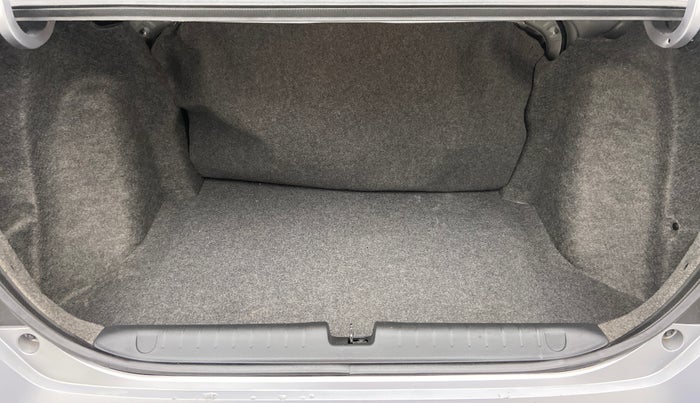 2019 Honda Amaze 1.2L I-VTEC V CVT, Petrol, Automatic, 17,143 km, Boot Inside