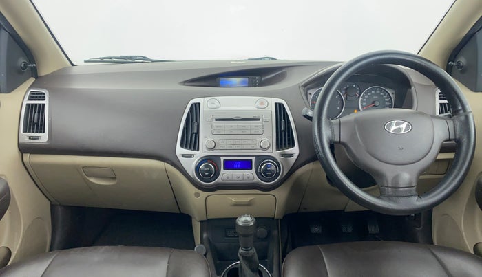 2011 Hyundai i20 MAGNA 1.2 VTVT, Petrol, Manual, 27,449 km, Dashboard