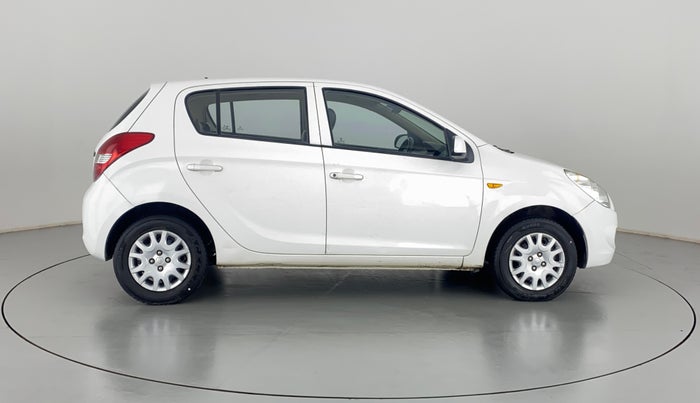 2011 Hyundai i20 MAGNA 1.2 VTVT, Petrol, Manual, 27,449 km, Right Side View