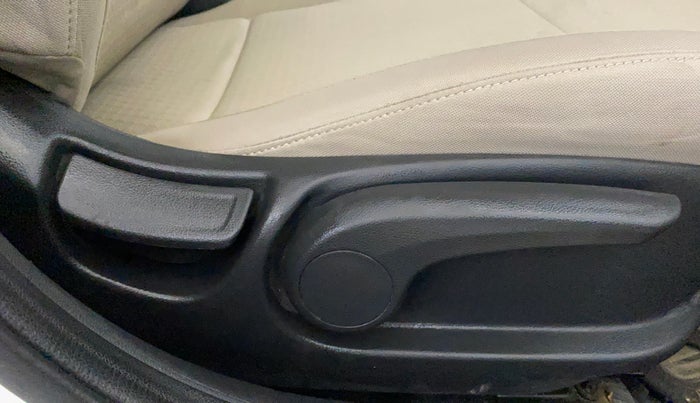 2022 Hyundai Verna SX 1.5 VTVT, Petrol, Manual, 52,780 km, Driver Side Adjustment Panel