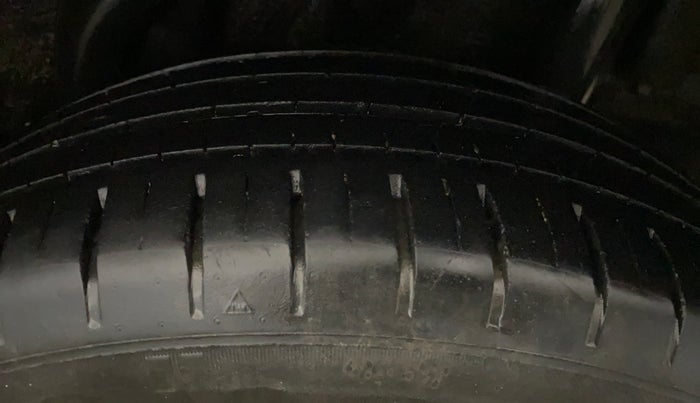 2022 Hyundai Verna SX 1.5 VTVT, Petrol, Manual, 52,780 km, Left Rear Tyre Tread