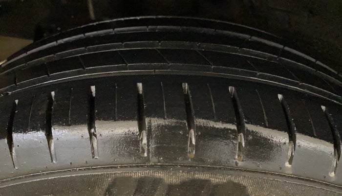 2022 Hyundai Verna SX 1.5 VTVT, Petrol, Manual, 52,780 km, Right Rear Tyre Tread