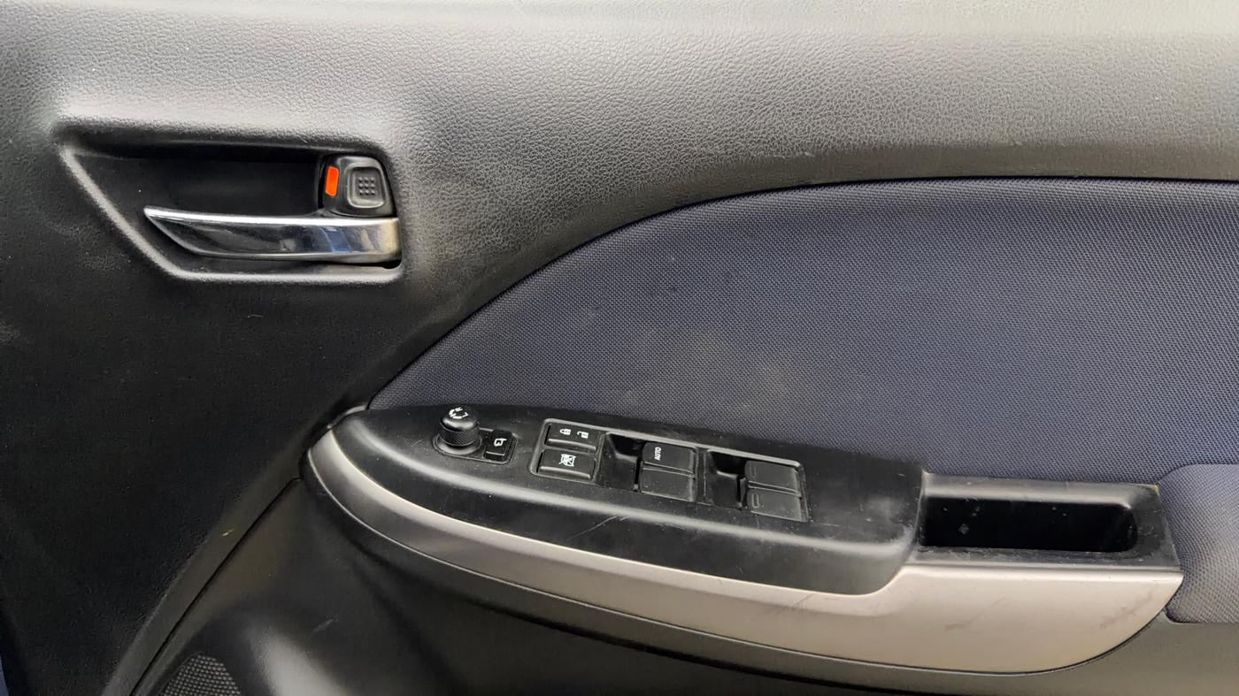 2019 Maruti Baleno DELTA PETROL 1.2, Petrol, Manual, 59,035 km, Driver Side Door Panels Control